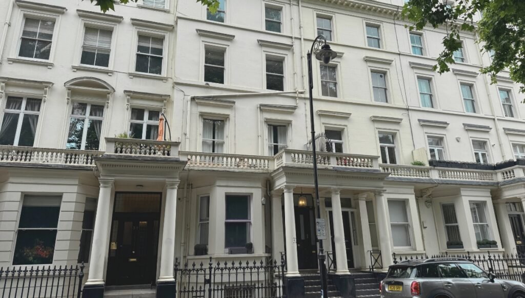 picture of Stanhope gardens in South Kensington after a rics level 2 survey 